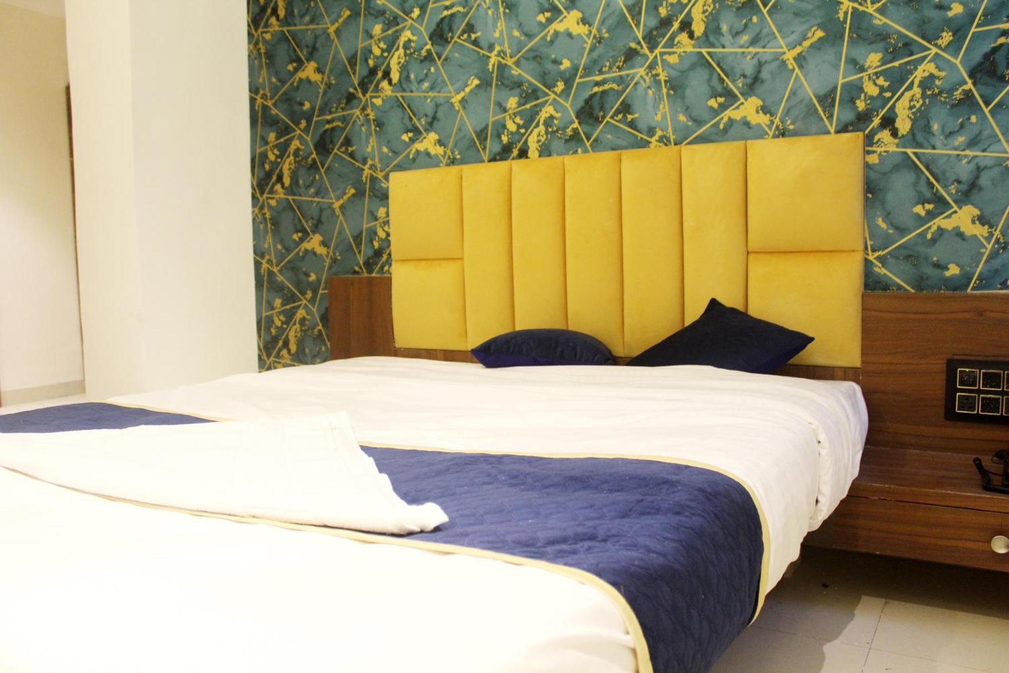 Hotel India Gate Narhe, Pune Exterior photo
