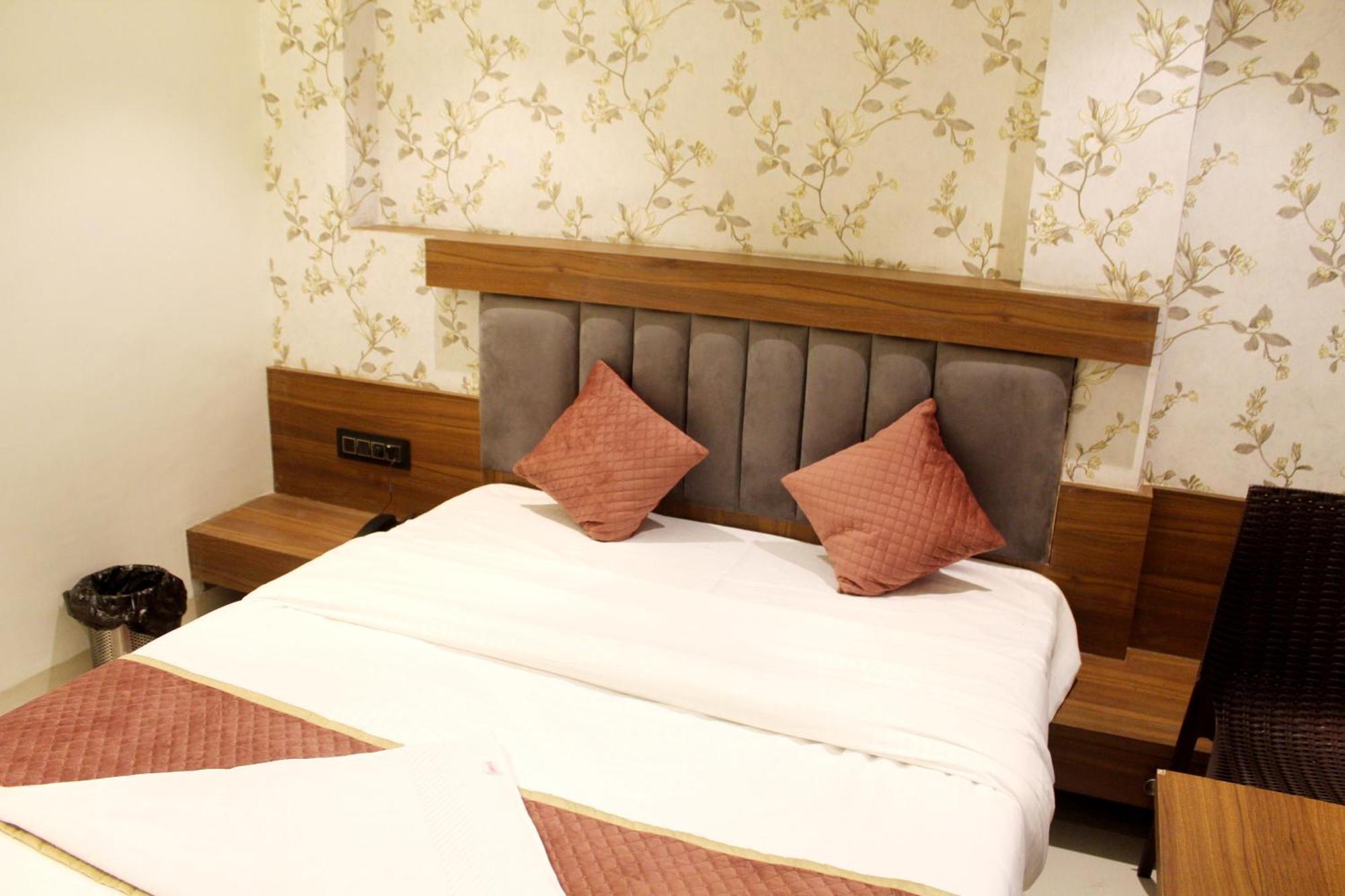 Hotel India Gate Narhe, Pune Exterior photo