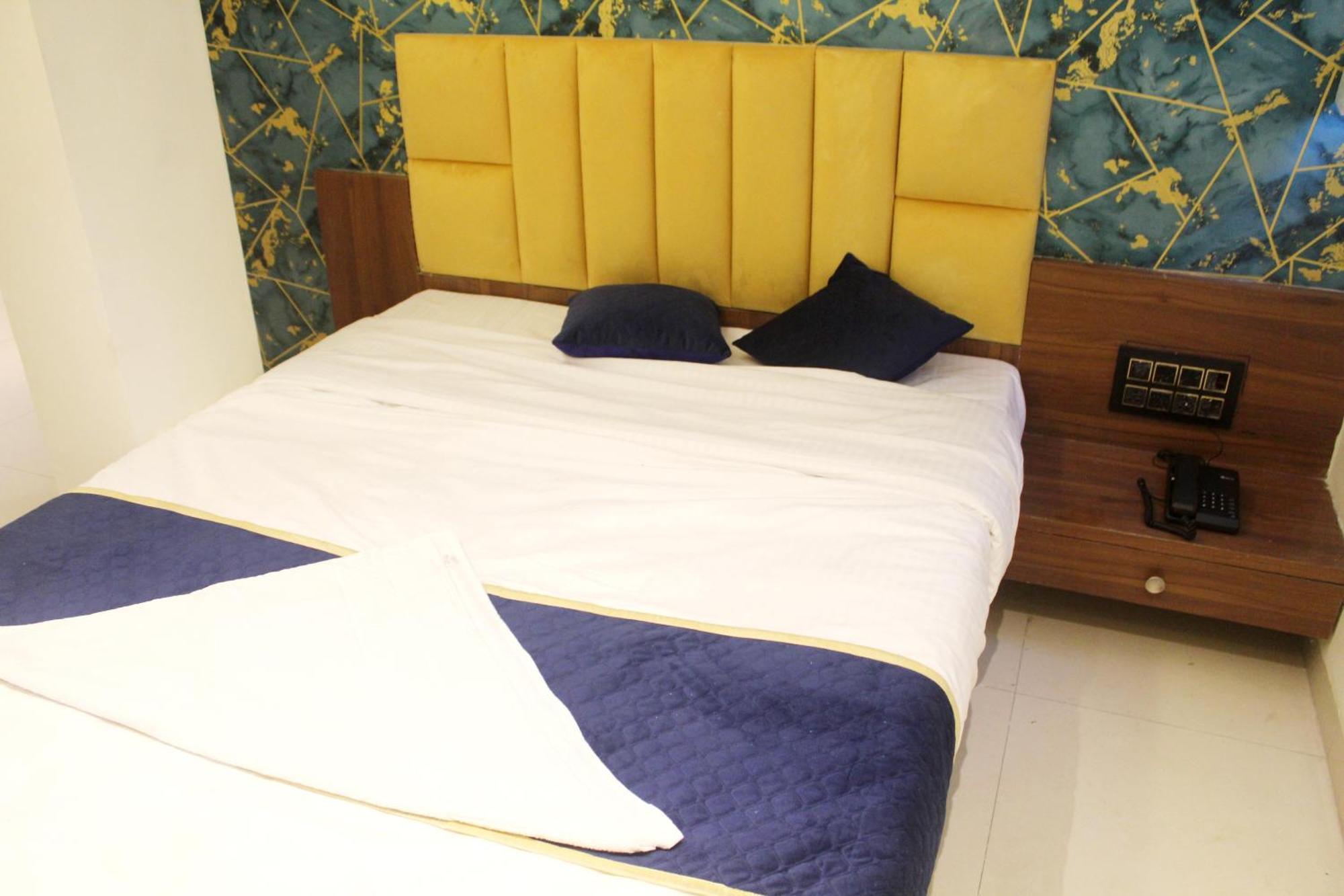 Hotel India Gate Narhe, Pune Exterior photo